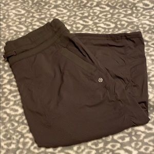 Lululemon capri pant!